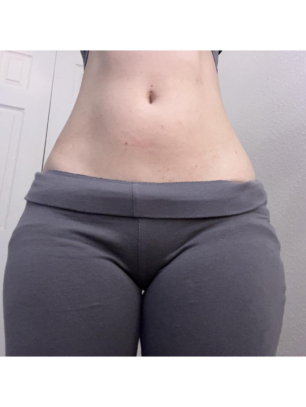 low rise capri leggings